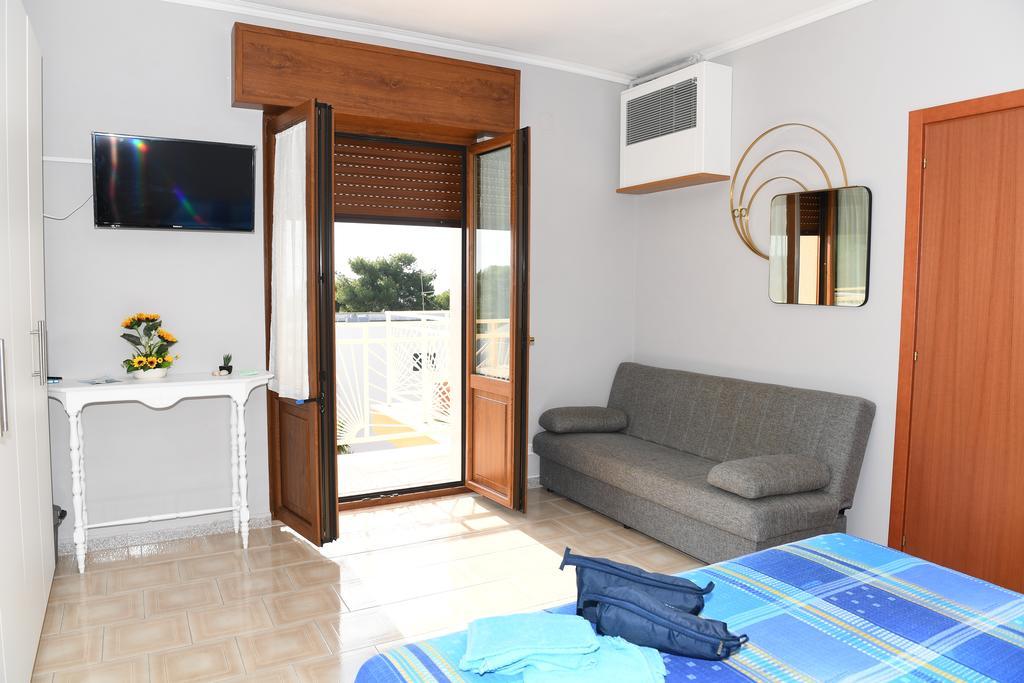 B&B Il Canto Del Mare Pulsano Exterior foto